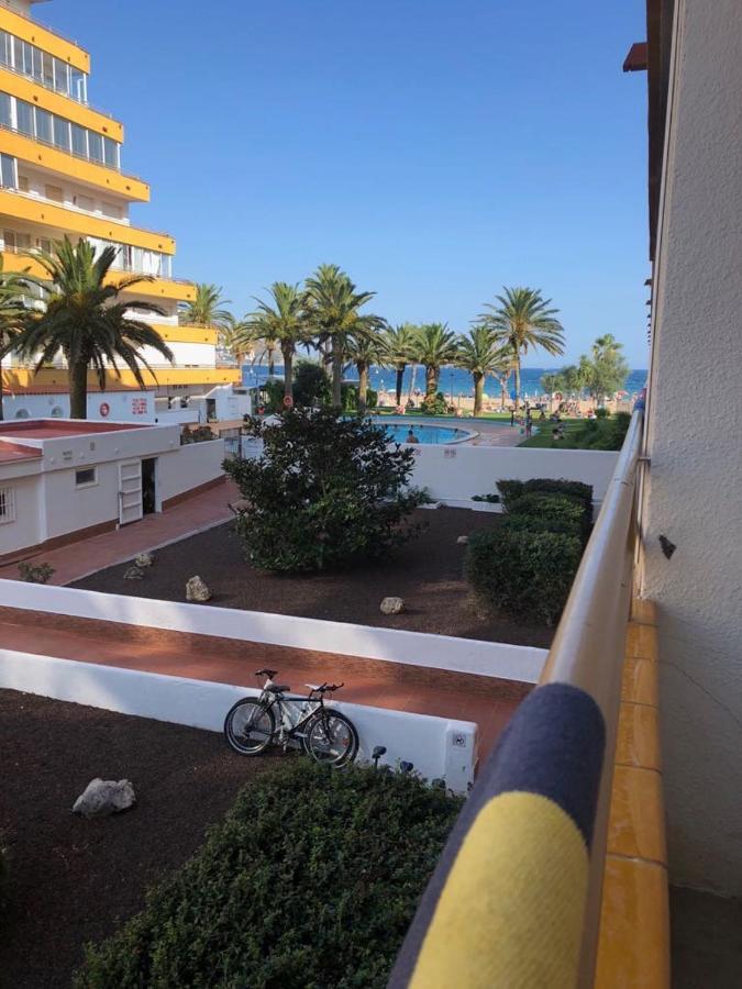Holiday Con Vistas A Playa Y Con Piscina Roses Bagian luar foto